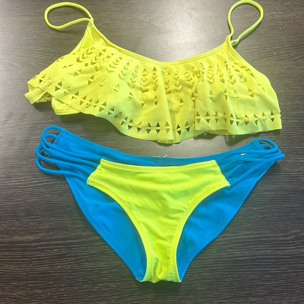RipCurl Laser Cut neon bikini Sz L Bottom Sz M Top - Picture 2 of 5